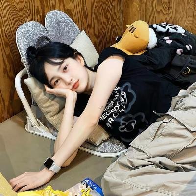 娇娃闹军营 在线观看